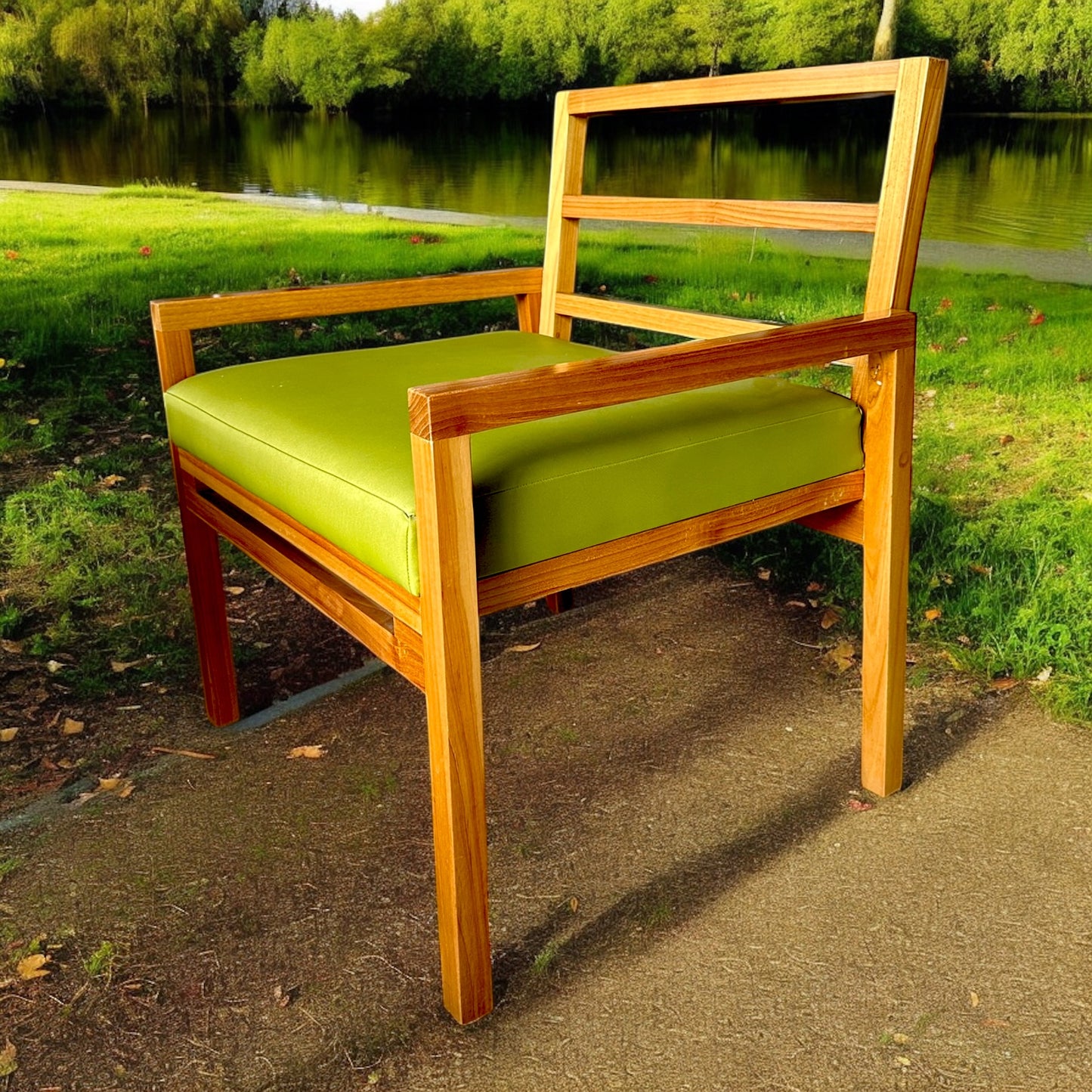 SILLA EN MADERA DE TEKA TAPIZ VERDE
