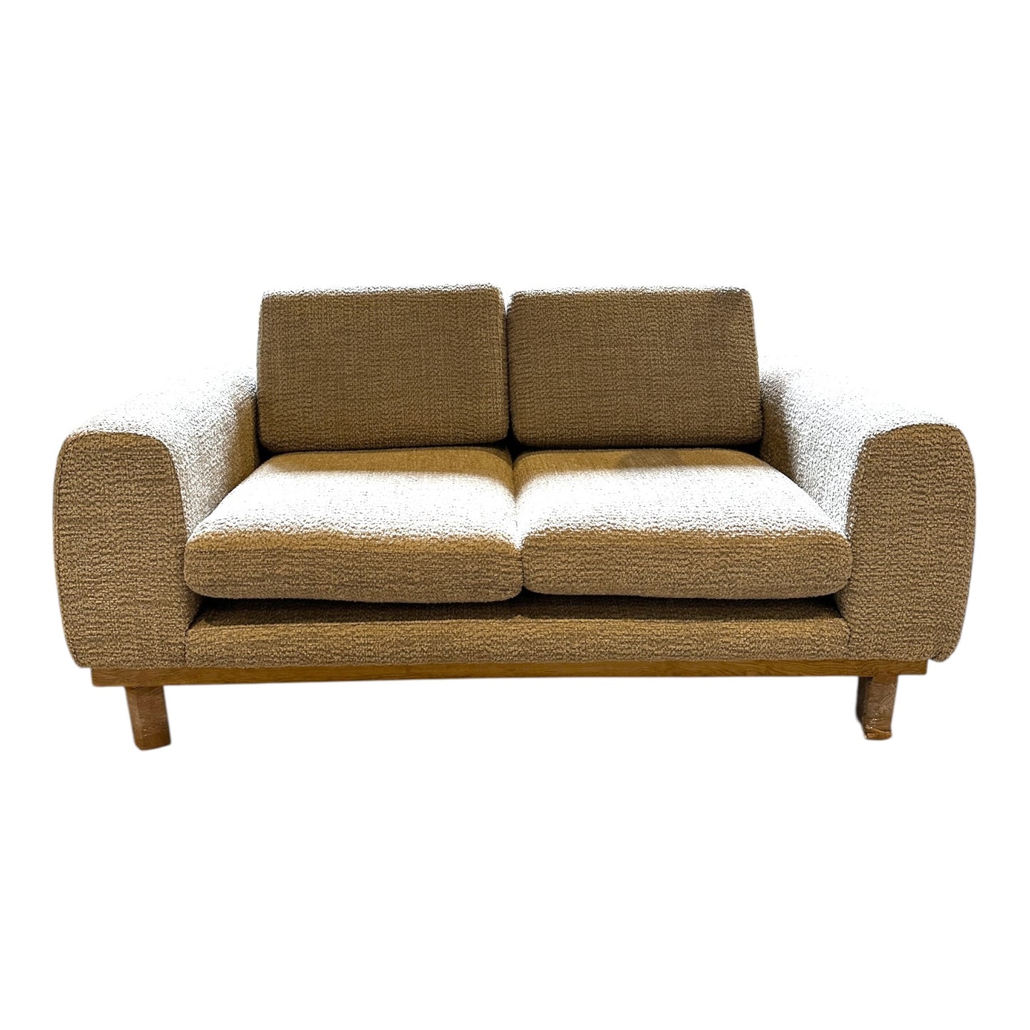 LOVE SEAT PUMORY